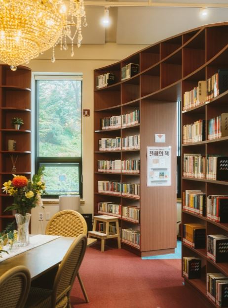 '서울 실내 가볼만한곳' 너무 더울때 실내 데이트 하기도 좋은 5곳 어디? 8 손기정문화도서관 2